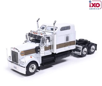 1:64 1987 Kenworth W900 Sleeper Tractor (White) ***Missing Driver Side Steps***