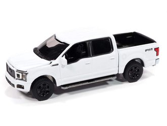 1:64 2020 Ford F-150 Truck (Oxford White) ***Bad Blister Card*** 1:64 2020 Ford F-150 Truck (Oxford White) ***Bad Blister Card***