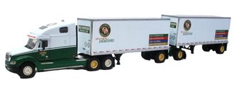 1:64 Freightliner Columbia w/28' Pups "Old Dominion" *** Yellowed Wheels - No Original Box *** 1:64 Freightliner Columbia w/28' Pups "Old Dominion" *** Yellowed Wheels - No Original Box ***