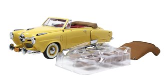 1:24 1950 Studebaker Champion Convertible (Yellow) - Limited Edition **Missing Driver Side Mirror** 1:24 1950 Studebaker Champion Convertible (Yellow) - Limited Edition **Missing Driver Side Mirror**