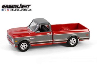 1:64 1972 Chevy Cheyenne C10 Short Bed (Ruby Red/Gunmetal Gray) ***Bad Blister Card***