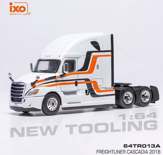 1:64 2018 Freightliner Cascadia (White) ***Missing Mirror/Cracked Case***
