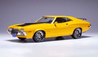 1:18 1972 Ford Gran Torino Sport (Yellow) ***Missing Ford Emblem*** 1:18 1972 Ford Gran Torino Sport (Yellow) ***Missing Ford Emblem***