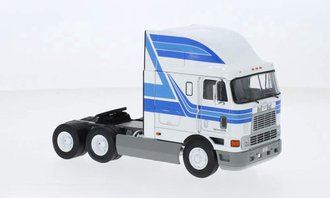 1:43 1995 International Eagle COE Tractor (White/Blue) ***Bad Box*** 1:43 1995 International Eagle COE Tractor (White/Blue) ***Bad Box***