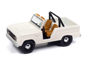 1:64 1967 Ford Bronco ***Bad Blister Card*** 1:64 1967 Ford Bronco ***Bad Blister Card***
