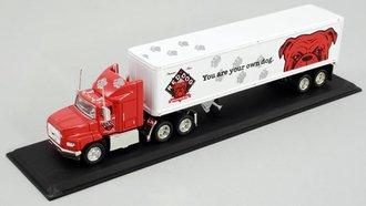 Ford AeroMax T/T "Red Dog" *** Missing 1 Mirror - Loose - No Box *** Ford AeroMax T/T "Red Dog" *** Missing 1 Mirror - Loose - No Box ***