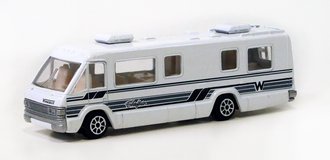 1:87 Winnebago Motorhome "Chieftain" (White)