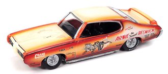 1:64 1969 Pontiac GTO "Arnie Beswick" (Orange-Crème Fade) ***Bad Blister Card***