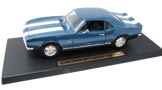 1:18 1967 Chevy Camaro Z-28 (Blue w/White Stripes)