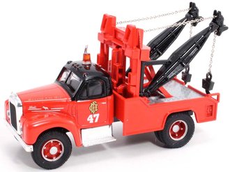Mack B Wrecker "Chicago Fire Dept."